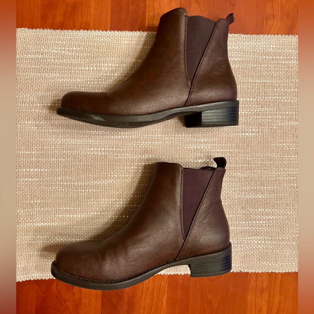 Dream Pairs Dark Brown Ankle Boots - Picture 3 of 9